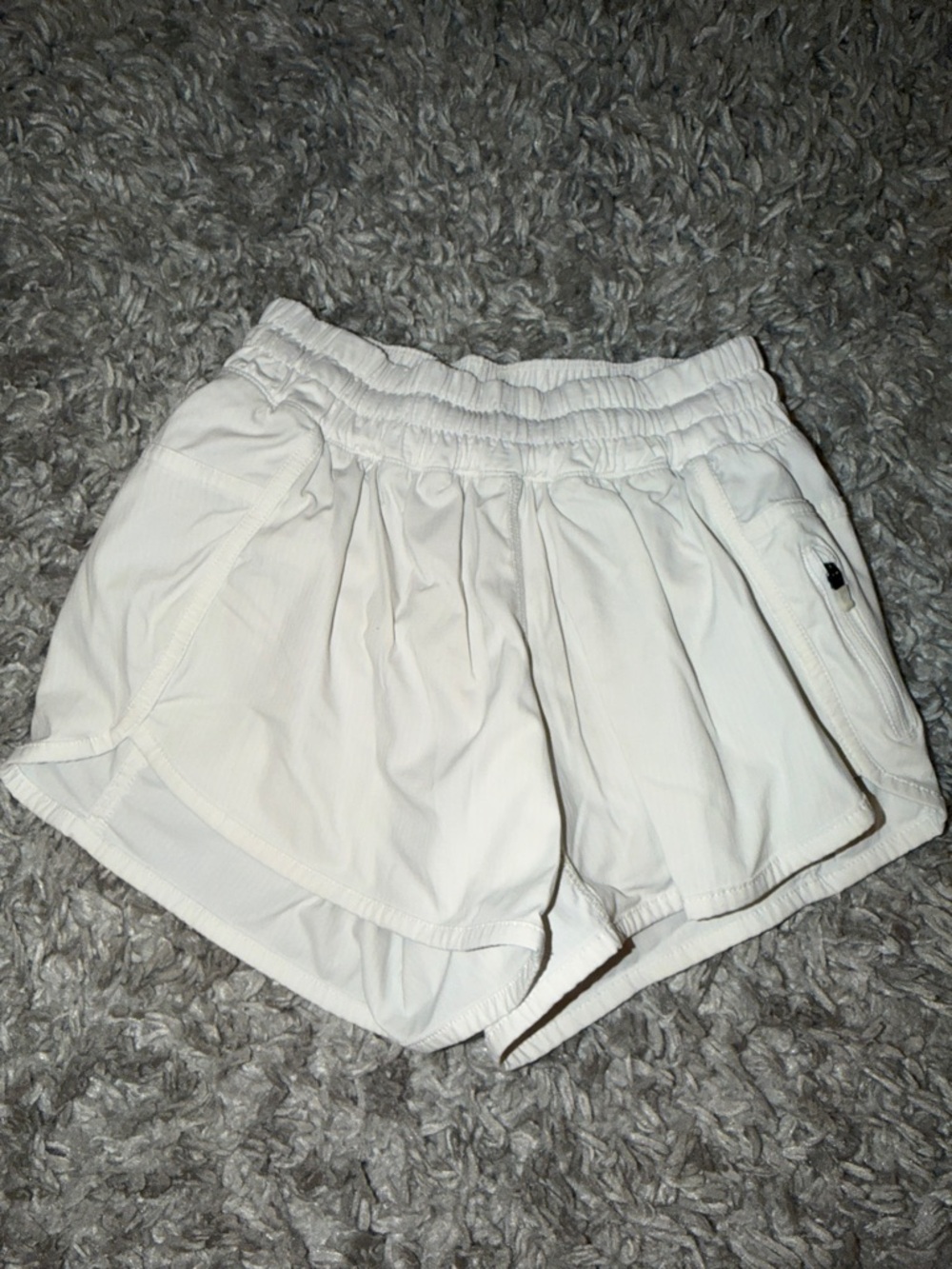 Lululemon white hotty hot shorts